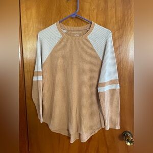 American Eagle crew neck